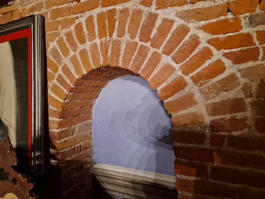 Immagine 27 di Pentalocale in vendita  in piazza san pietro somali a Lucca