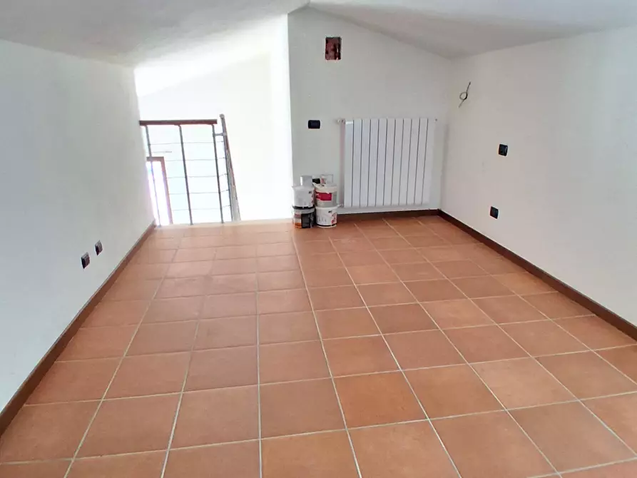 Immagine 5 di Bilocale in vendita  in Via delle Ville Prima a Lucca