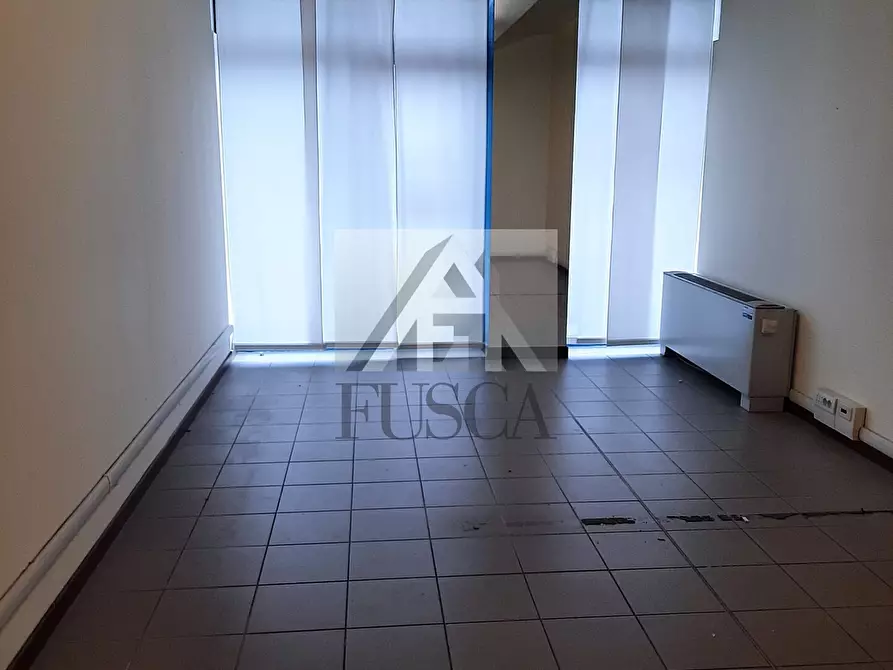 Immagine 4 di Capannone industriale in affitto  in Viale G. Puccini a Lucca