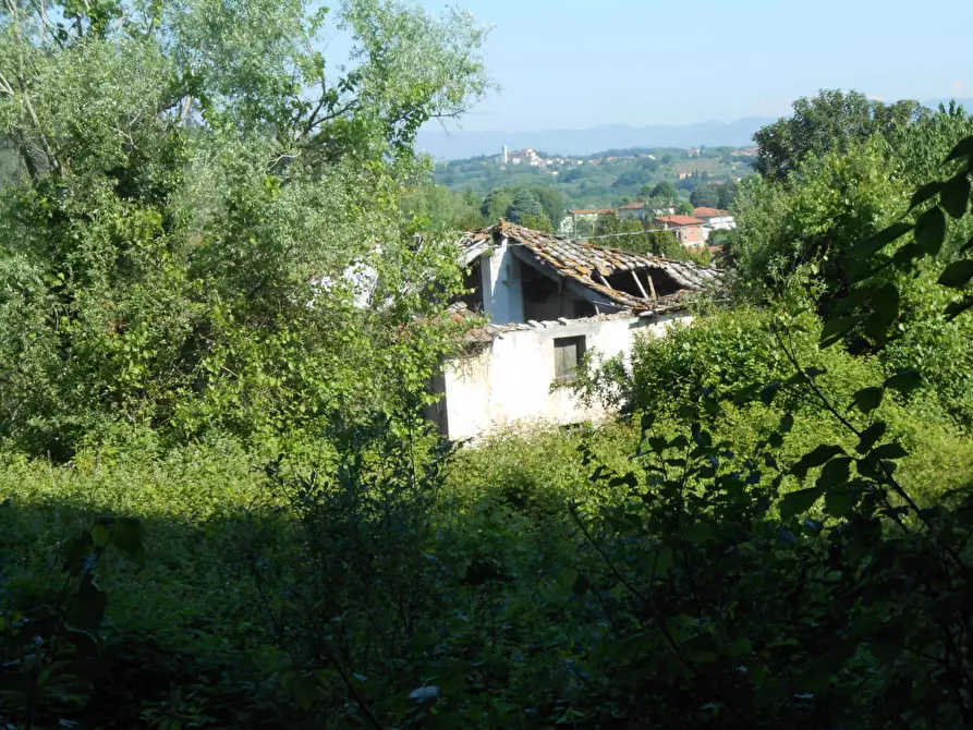 Immagine 36 di Rustico / casale in vendita  in via della pieve a Capannori