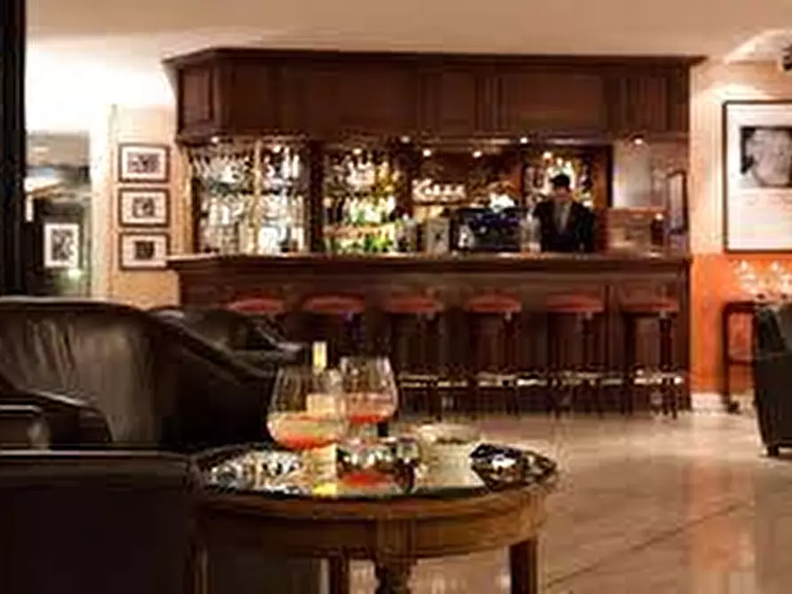 Immagine 5 di Bar / Ristorante in vendita  in san michele a Lucca