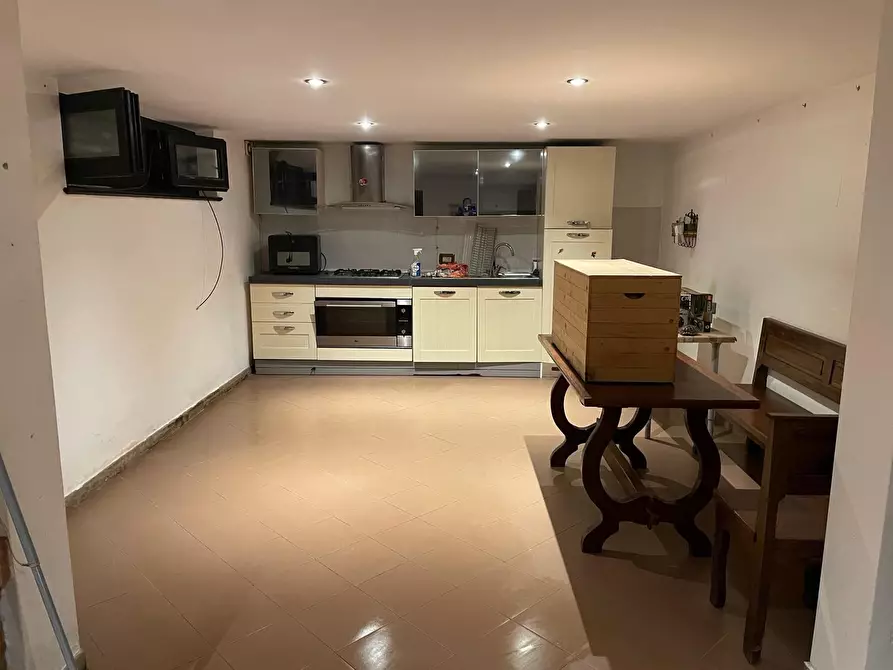 Immagine 10 di Villa in vendita  a Massarosa