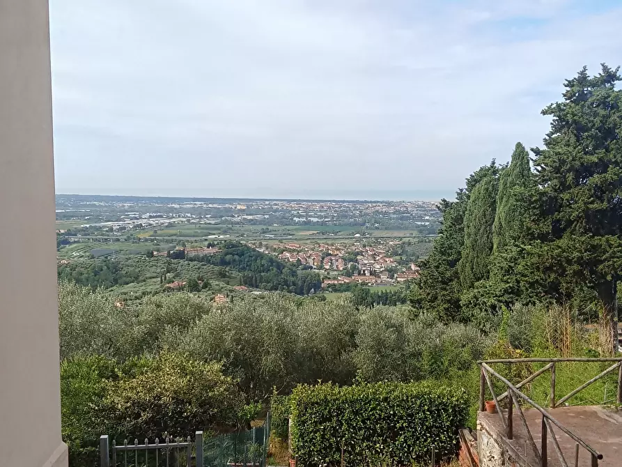 Immagine 1 di Appartamento in vendita  a Massarosa