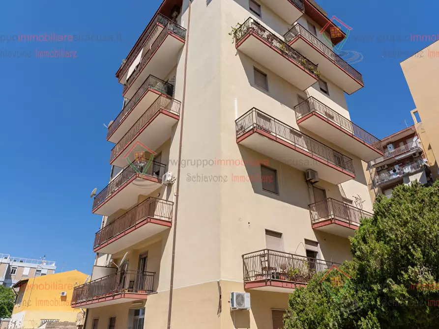 Immagine 2 di Pentalocale in vendita  a Siracusa