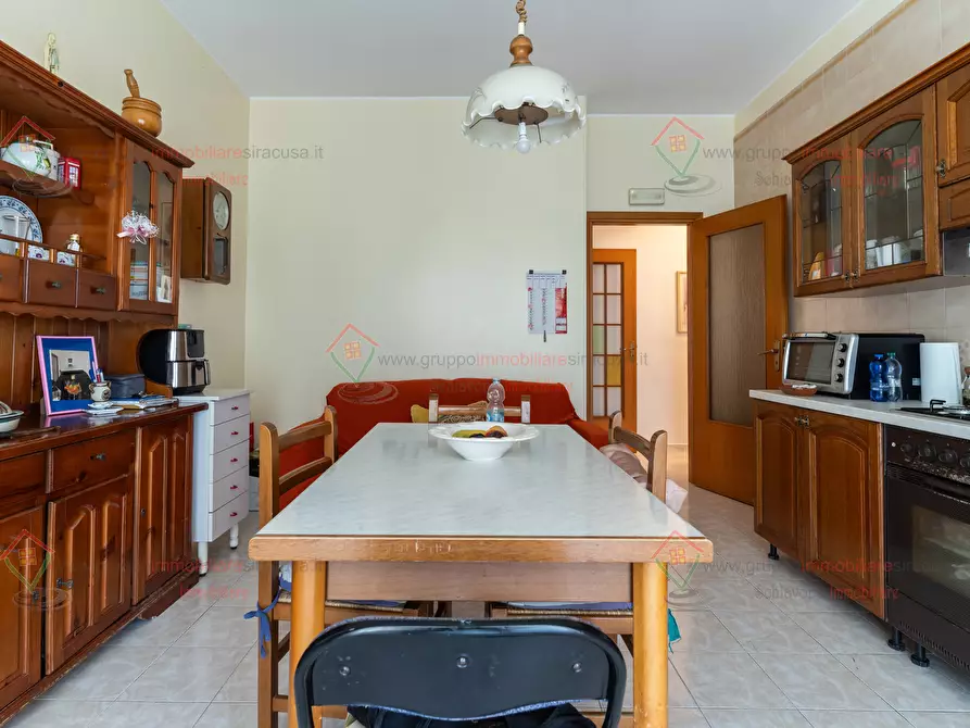 Immagine 8 di Pentalocale in vendita  a Siracusa