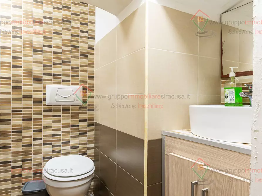 Immagine 10 di Monolocale in vendita  a Siracusa