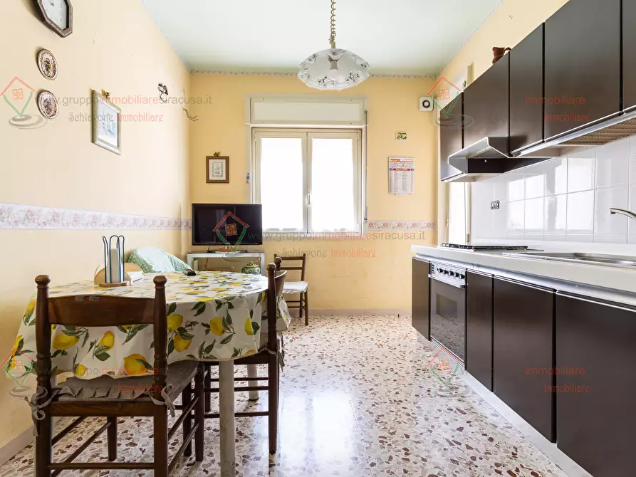 Immagine 15 di Quadrilocale in vendita  a Siracusa