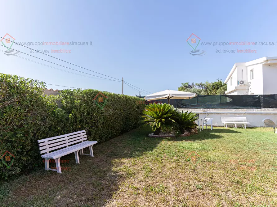 Immagine 28 di Villa in vendita  a Siracusa