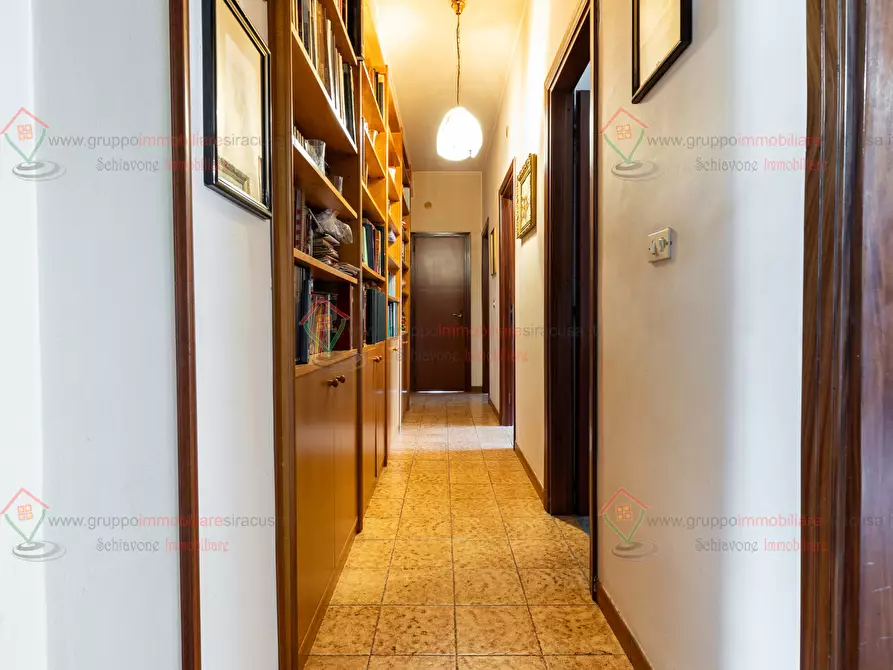 Immagine 9 di Quadrilocale in vendita  a Siracusa