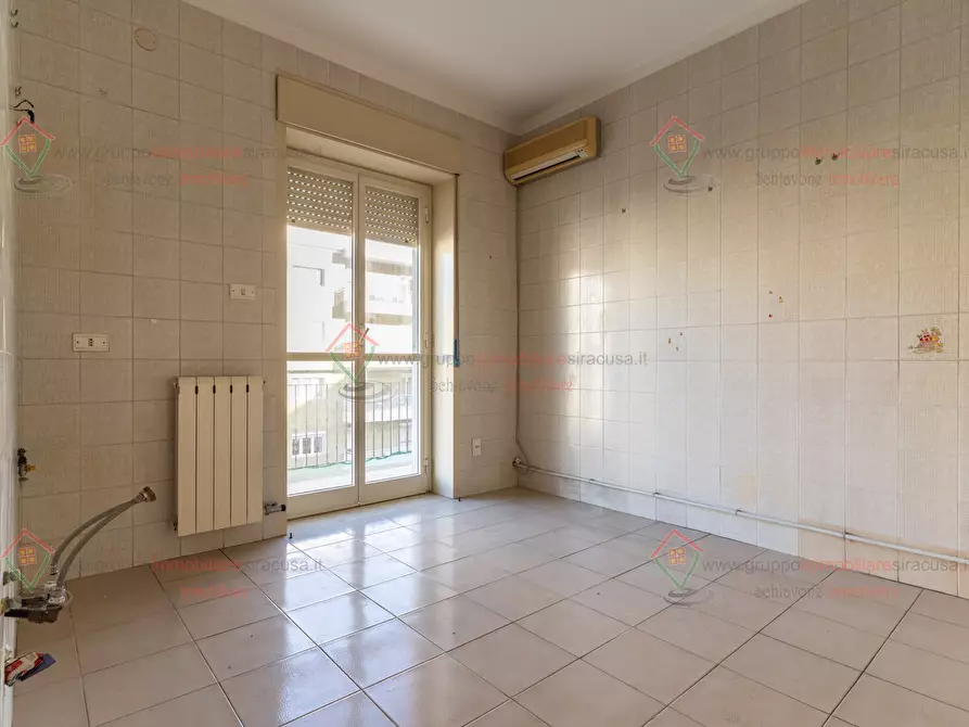Immagine 17 di Pentalocale in vendita  a Siracusa