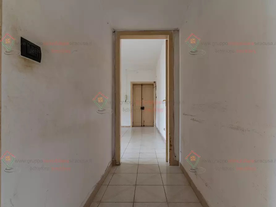 Immagine 11 di Bilocale in vendita  a Siracusa