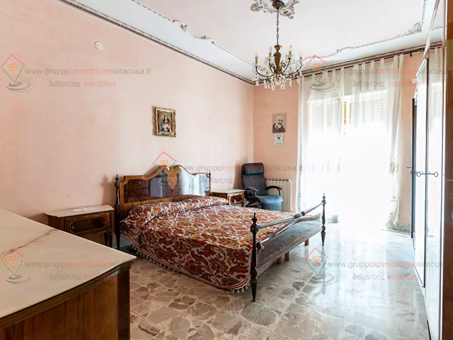 Immagine 17 di Quadrilocale in vendita  a Siracusa