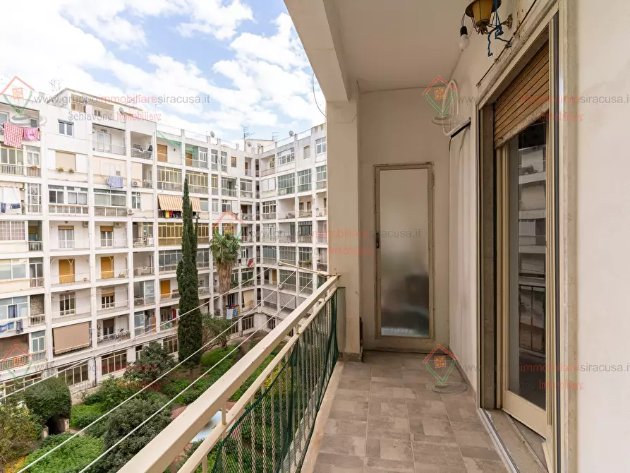 Immagine 21 di Quadrilocale in vendita  a Siracusa