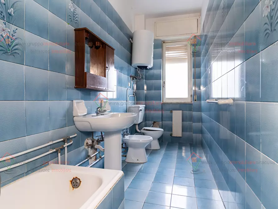 Immagine 14 di Trilocale in vendita  a Siracusa
