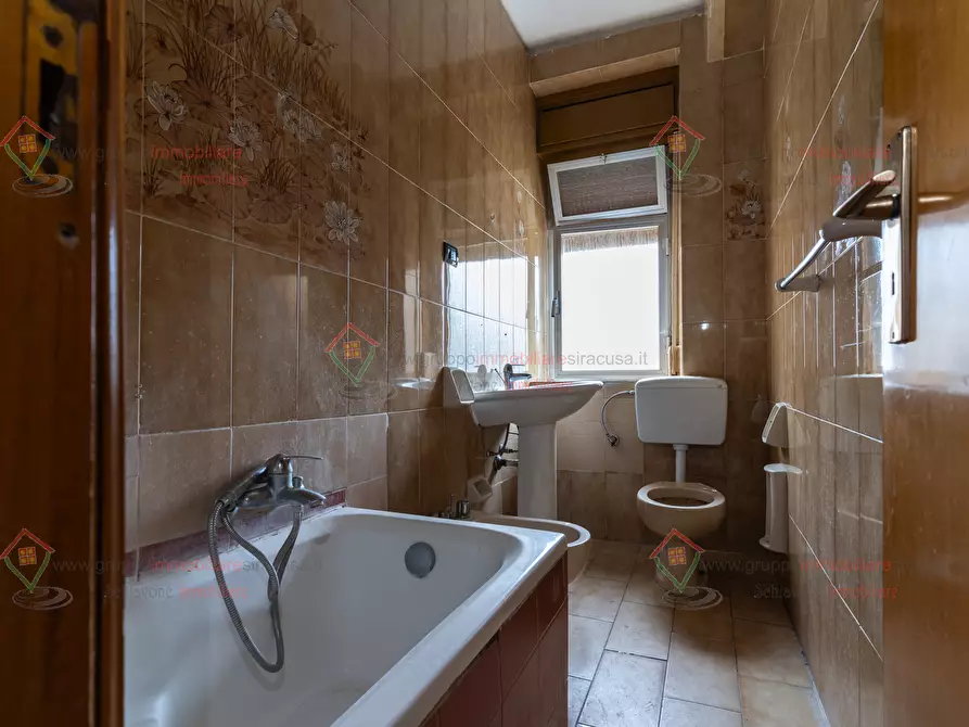 Immagine 10 di Bilocale in vendita  a Siracusa