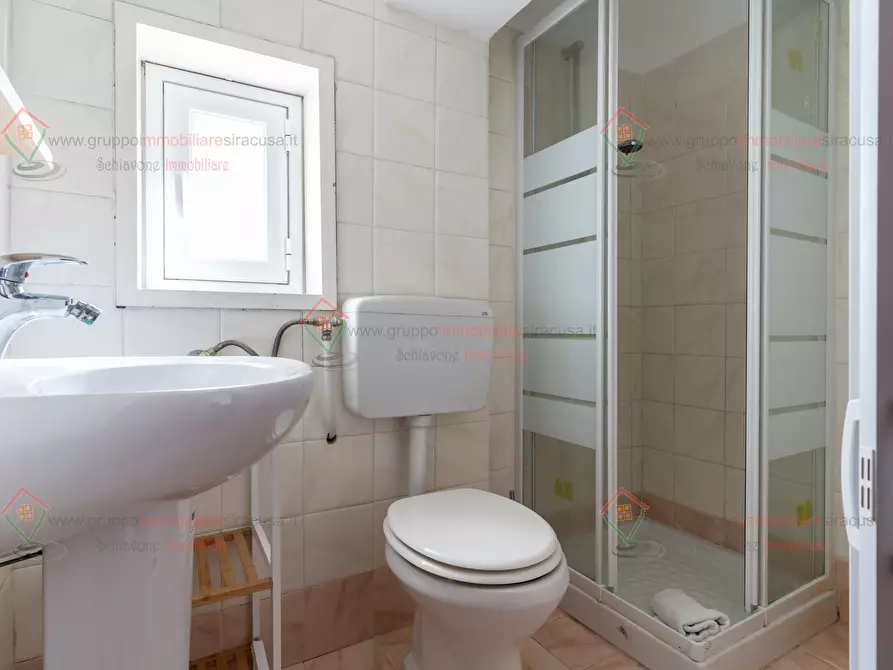 Immagine 23 di Quadrilocale in vendita  a Siracusa