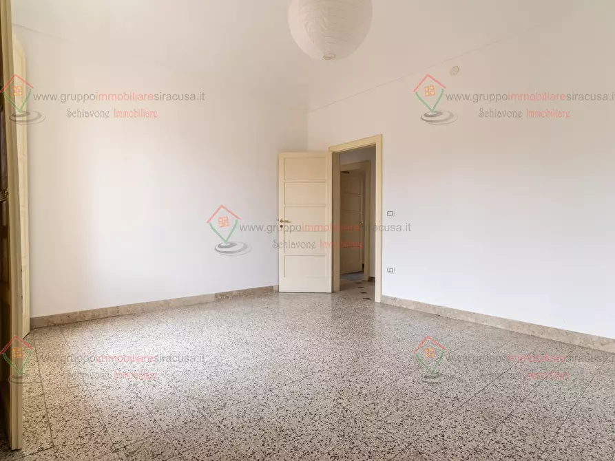 Immagine 7 di Trilocale in vendita  a Siracusa