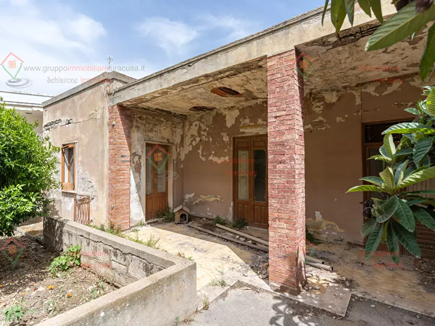 Immagine 13 di Casa bifamiliare in vendita  a Siracusa