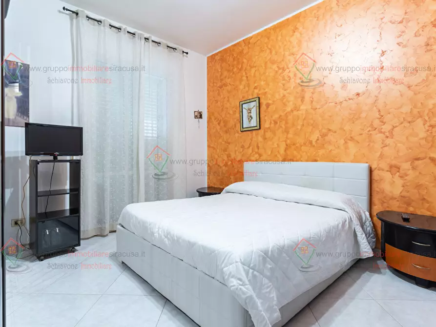 Immagine 8 di Trilocale in vendita  a Siracusa