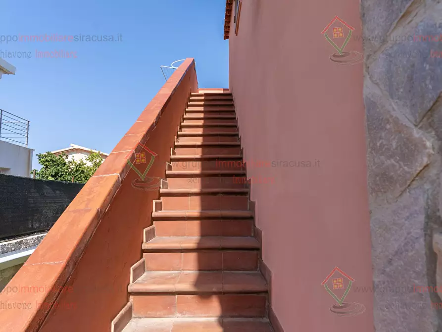 Immagine 37 di Villa in vendita  a Siracusa