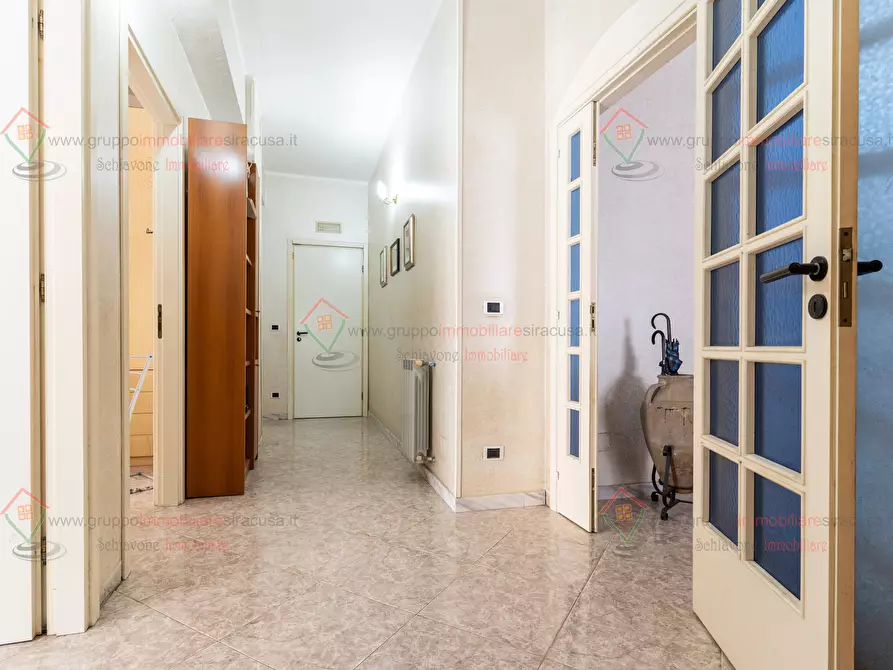 Immagine 11 di Pentalocale in vendita  a Siracusa