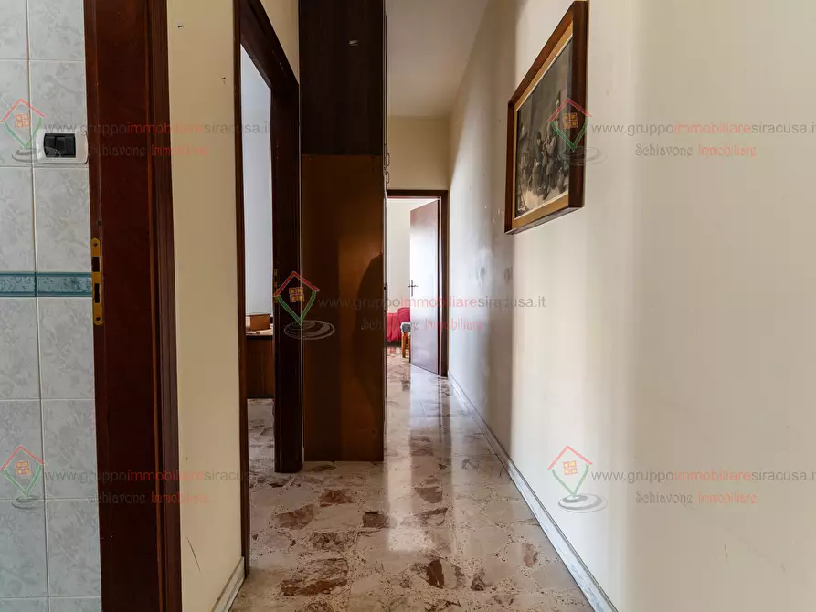 Immagine 9 di Quadrilocale in vendita  a Siracusa