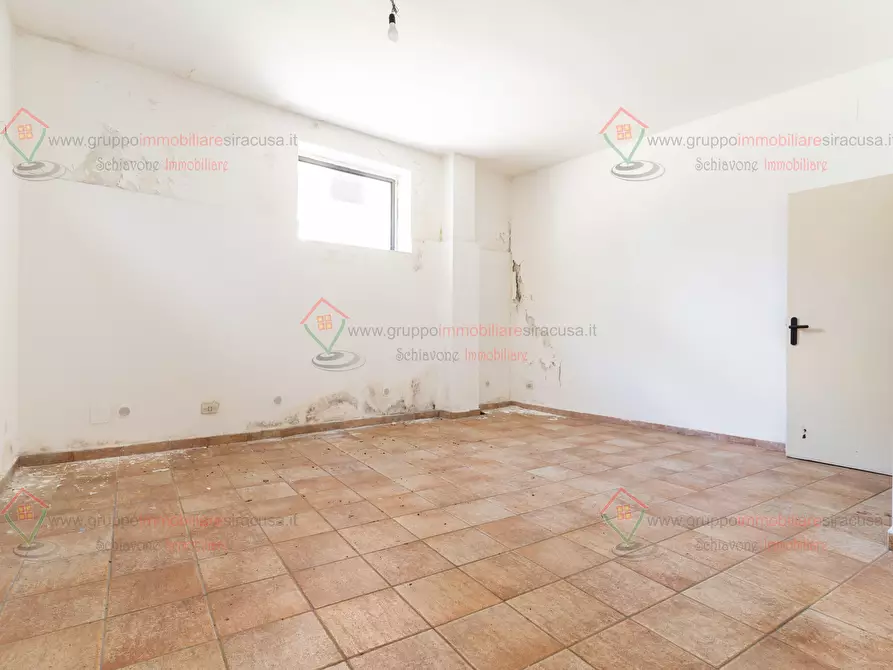 Immagine 4 di Ufficio in vendita  a Siracusa