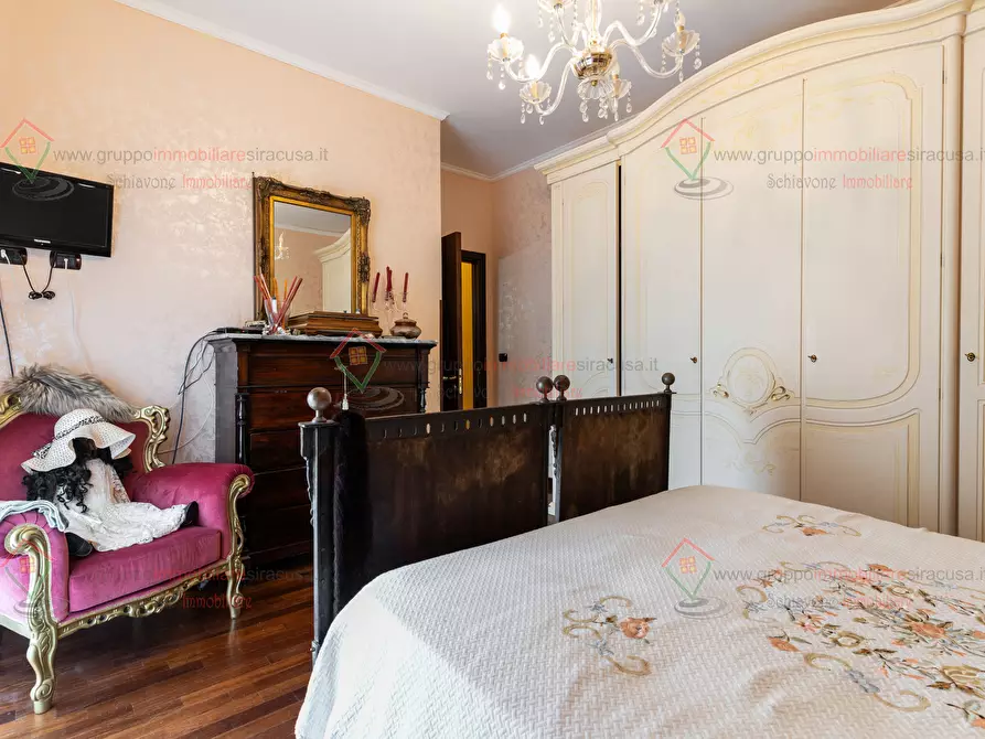 Immagine 10 di Quadrilocale in vendita  a Siracusa