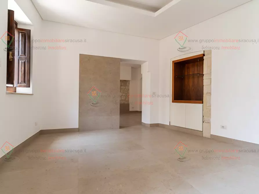 Immagine 4 di Quadrilocale in vendita  a Siracusa