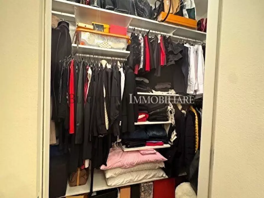 Immagine 23 di Appartamento in vendita  a Livorno