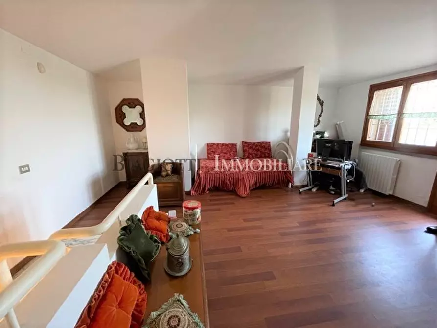 Immagine 24 di Casa semindipendente in vendita  a Livorno