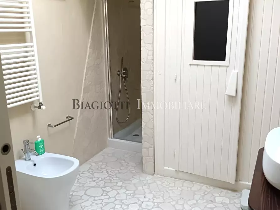 Immagine 26 di Attico in vendita  a Livorno