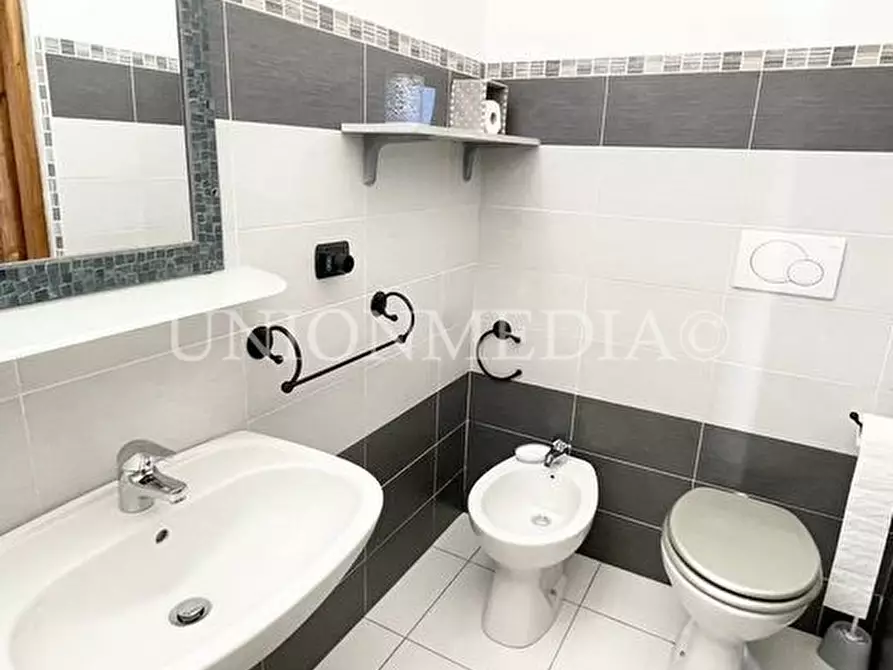 Immagine 21 di Rustico / casale in vendita  in Via del corso a Sarzana