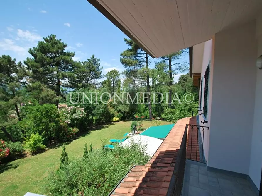 Immagine 55 di Villa in vendita  in Via cappuccini a Sarzana