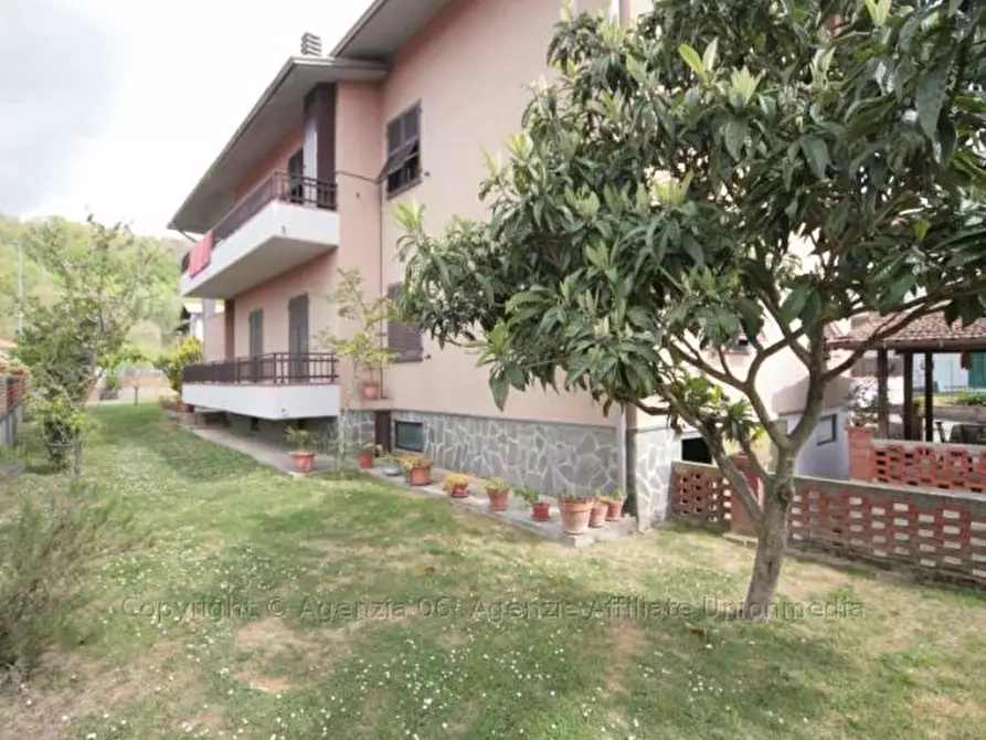 Immagine 21 di Villa in vendita  a Licciana Nardi