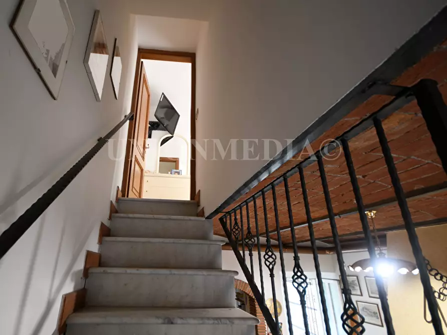 Immagine 26 di Casa semindipendente in vendita  in via paolo diana a Sarzana