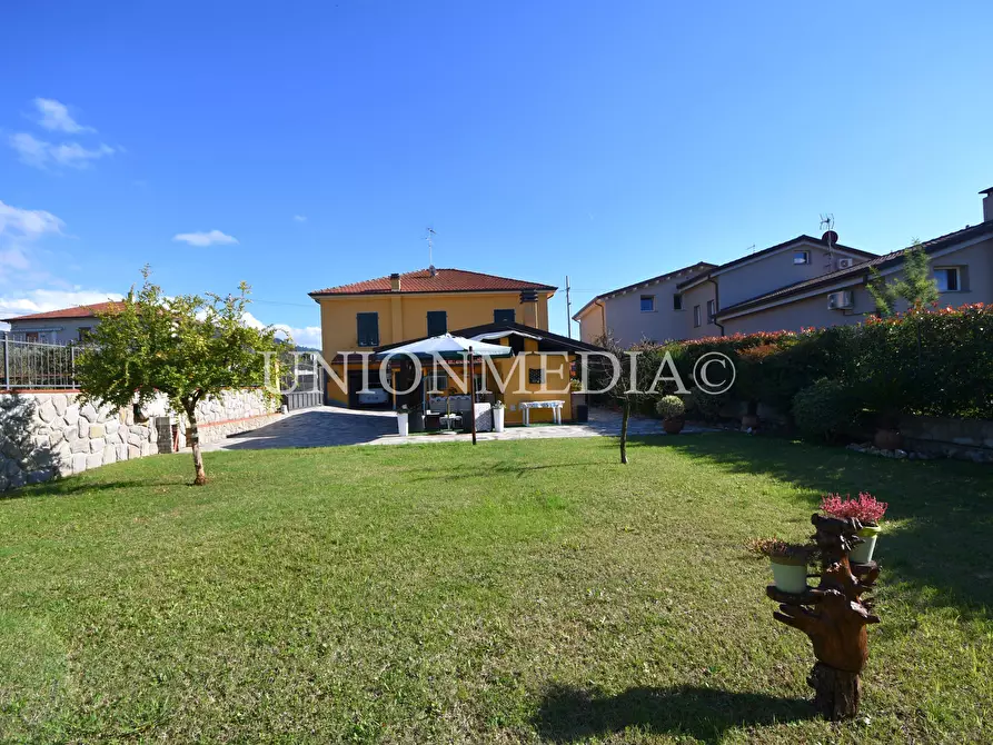 Immagine 6 di Casa indipendente in vendita  in Via canaletto a Castelnuovo Magra