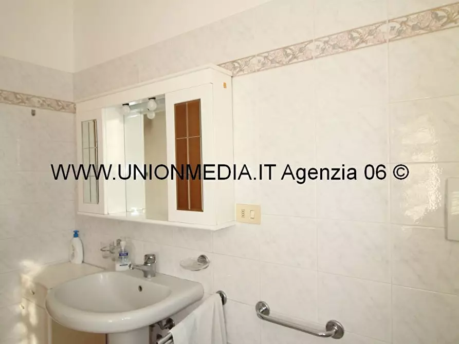 Immagine 31 di Appartamento in vendita  a Ameglia