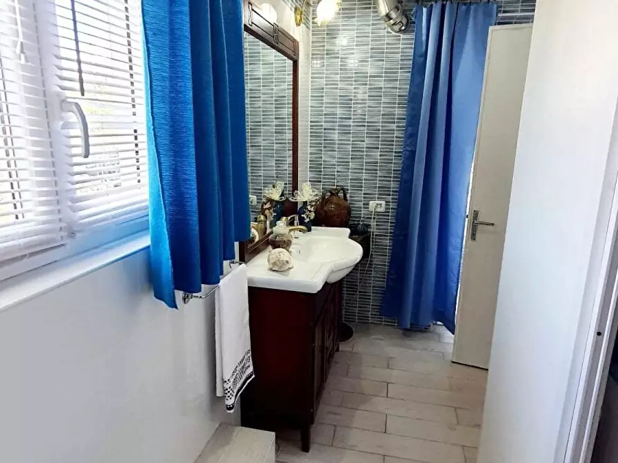 Immagine 18 di Casa bifamiliare in vendita  in Via SARZANELLO a Sarzana