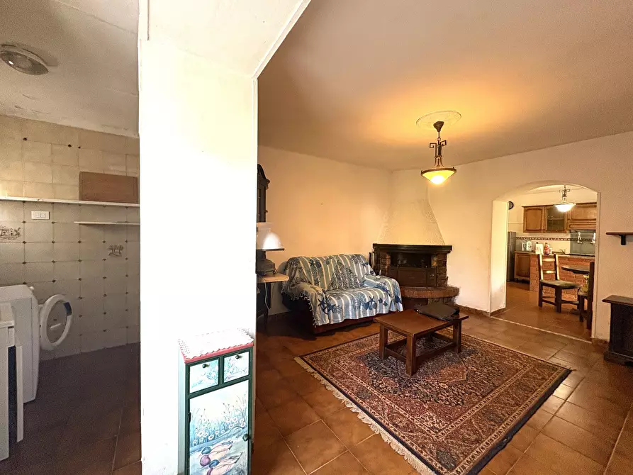 Immagine 5 di Casa semindipendente in vendita  in Via C. A. Fabbricotti a Ameglia