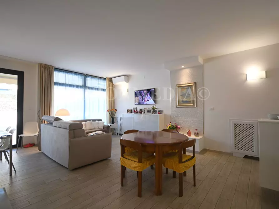 Immagine 27 di Casa semindipendente in vendita  in SP30 213 a Ameglia