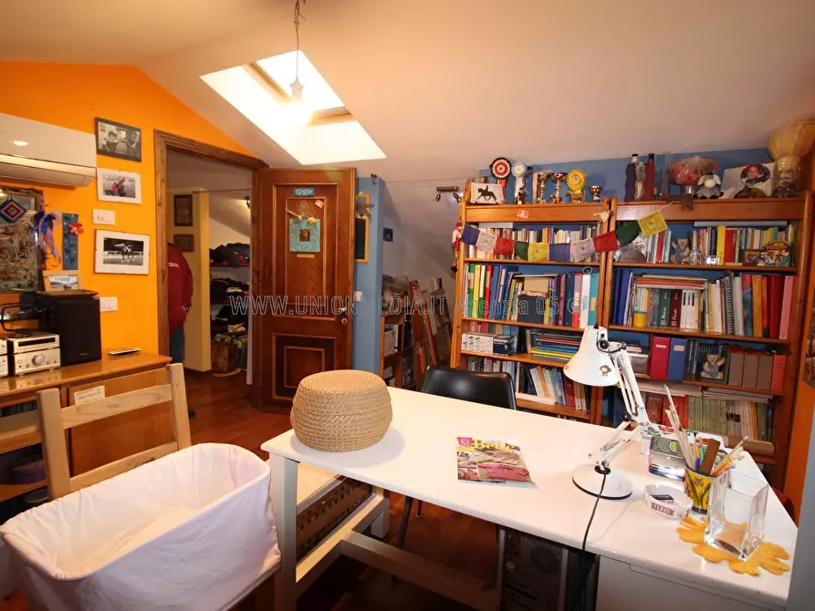 Immagine 25 di Casa indipendente in vendita  a Sarzana