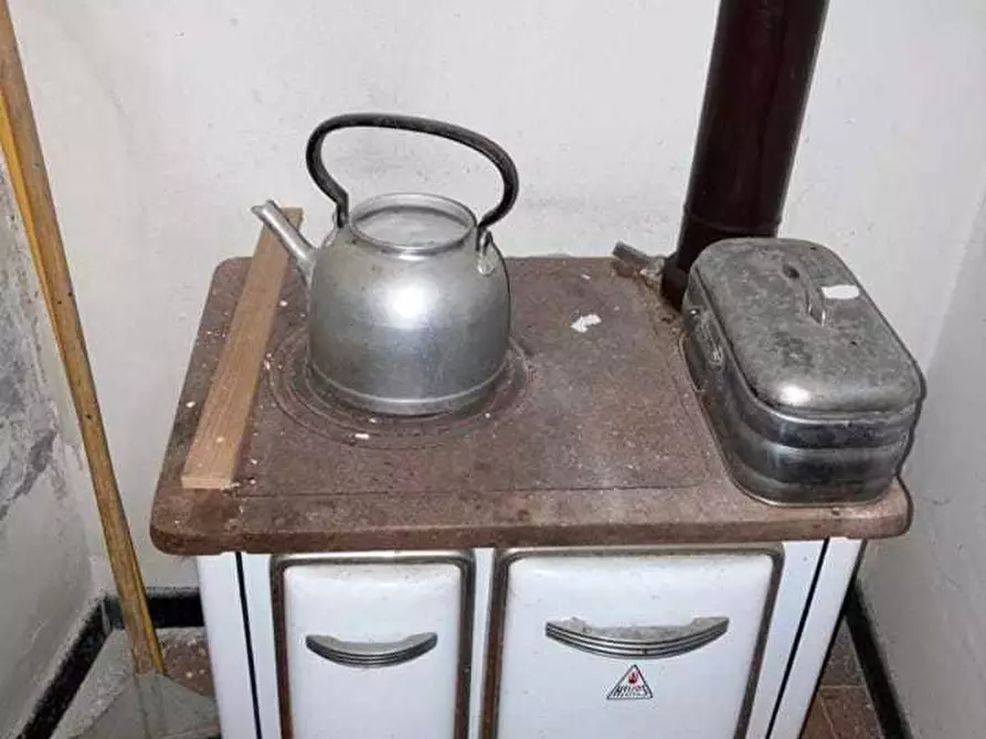 Immagine 6 di Appartamento in vendita  a Borghetto Di Vara