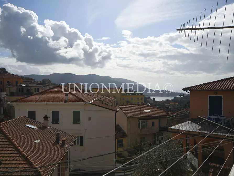 Immagine 31 di Porzione di casa in vendita  in Via Umberto Biancamano 88 a La Spezia