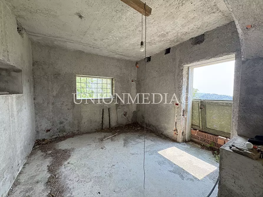 Immagine 16 di Rustico / casale in vendita  in via carignano a Fosdinovo