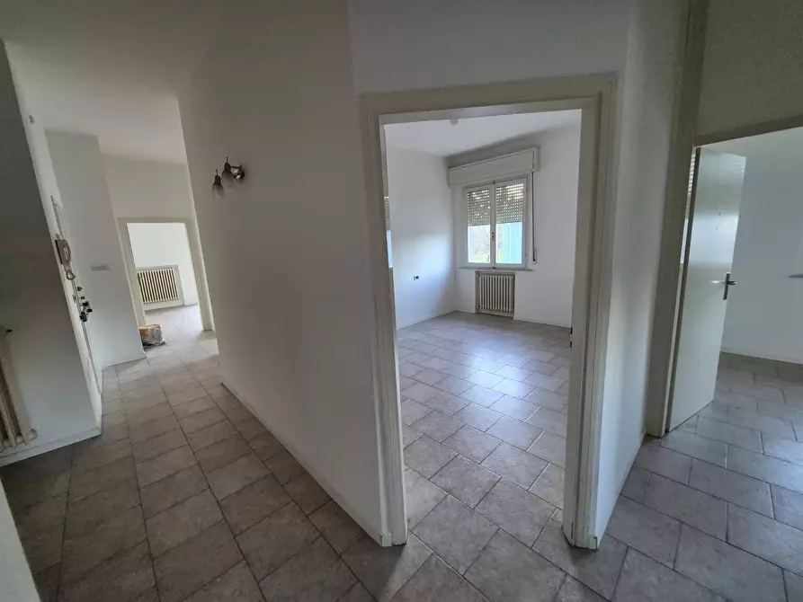 Immagine 15 di Quadrilocale in vendita  in via santerno a Rimini