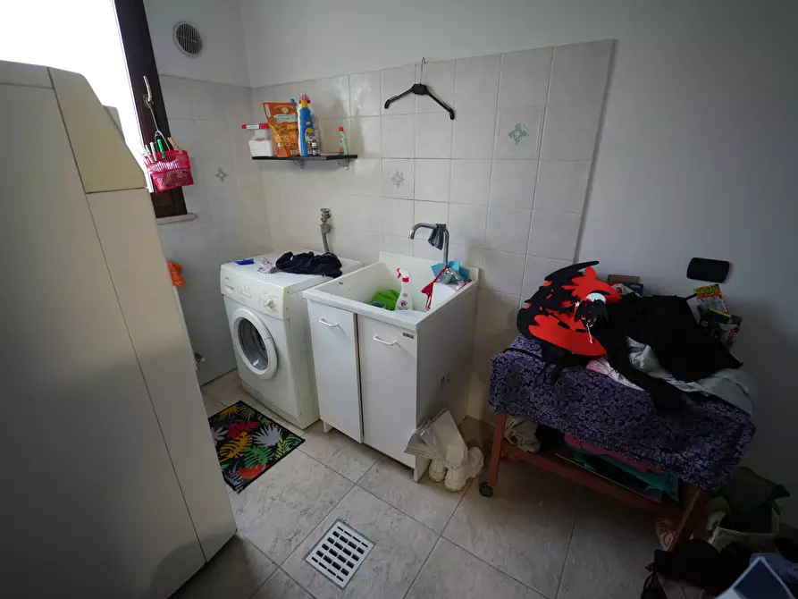 Immagine 26 di Villa in vendita  in Via Roma 94 a Poggio Torriana