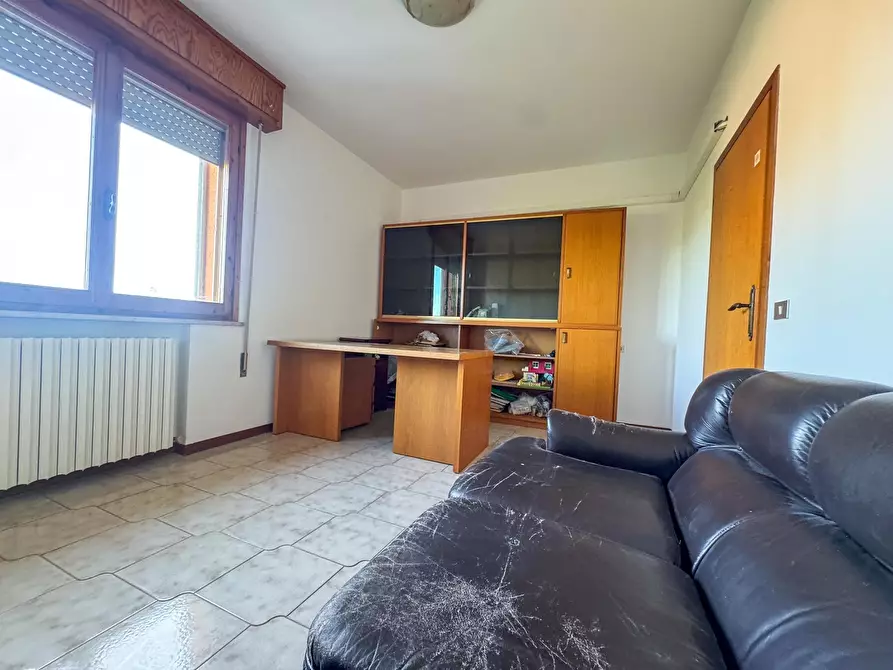 Immagine 21 di Quadrilocale in vendita  in Viale Stoccolma 5 a Rimini