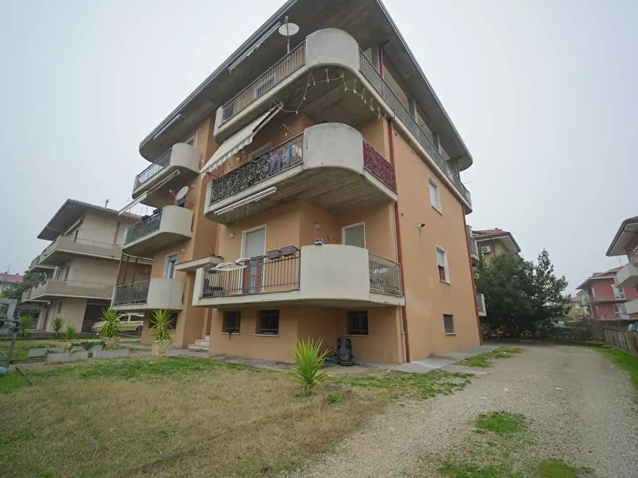 Immagine 23 di Quadrilocale in vendita  in Via Monti 5 a Gambettola