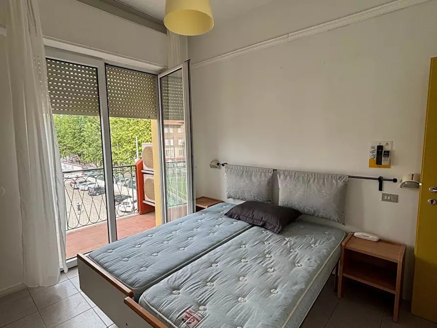 Immagine 2 di Palazzo in vendita  in Viale Don Giovanni Bosco 21 a Rimini